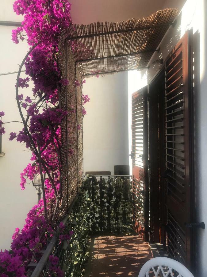 Апартаменти Casa Isabella Loc Turist Br Ліпарі Екстер'єр фото